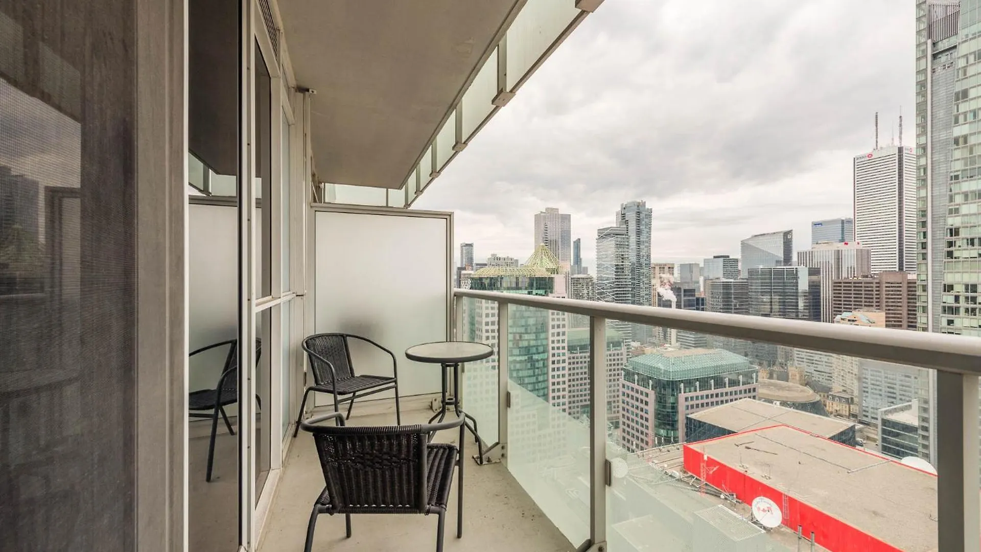 Planurstay - Ideal 2Br & 2Bth - 300 Front Street West Toronto Canada